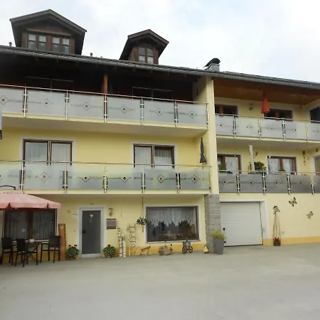 Apartment In The Bavarian Forest With Balcony *