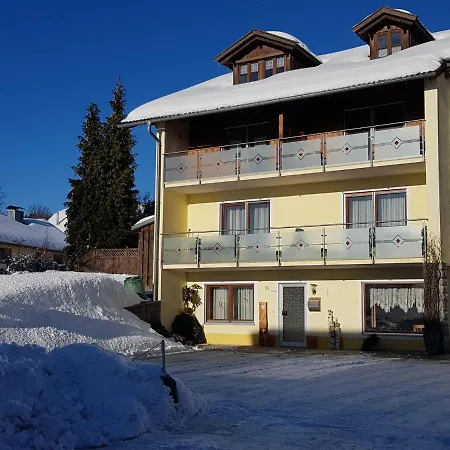 Apartment In The Bavarian Forest With Balcony *